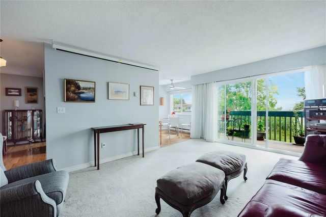 2 of 35 - 1012 Collinson St 404, Victoria, BC