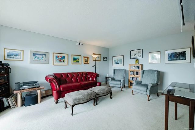 3 of 35 - 1012 Collinson St 404, Victoria, BC