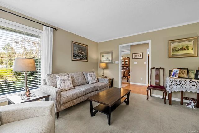 3 of 35 - 521 Birch Ave, Qualicum Beach, BC