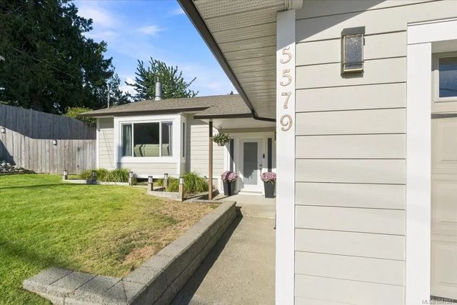 3 of 42 - 5579 Clipper Dr, Nanaimo, BC