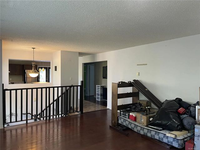 4 of 35 - 921 Coburn Pl, Ladysmith, BC