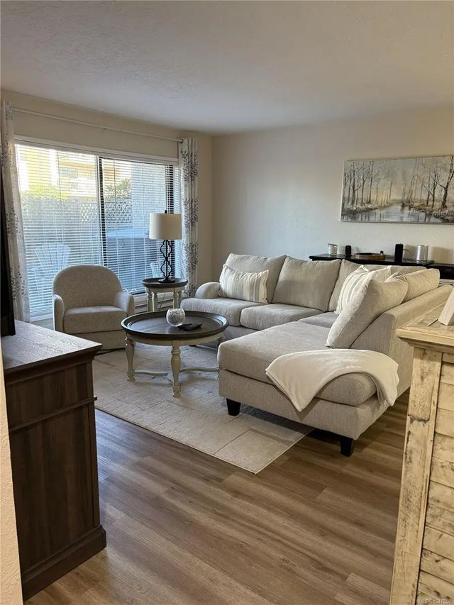 4 of 22 - 363 Morison Ave 107, Parksville, BC