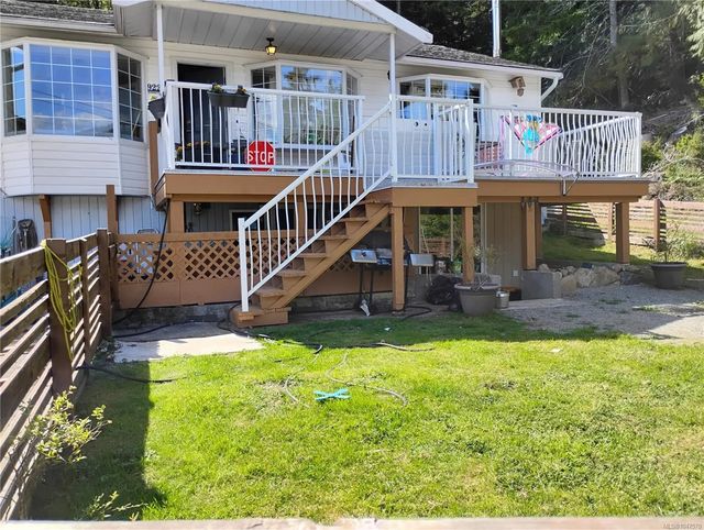 2 of 20 - 922 Resolution Rd, Tahsis, BC