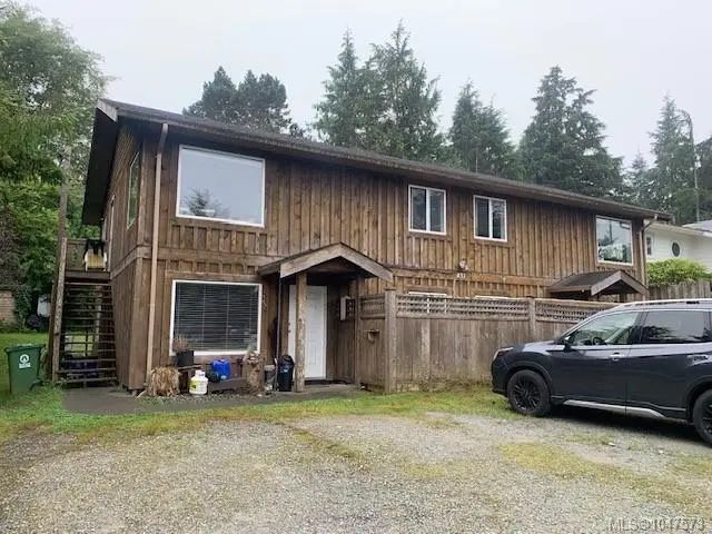 5 of 13 - 451 Neill St, Tofino, BC