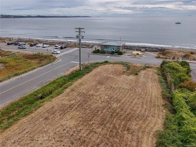 2 of 10 - 3306 Ocean Blvd, Colwood, BC