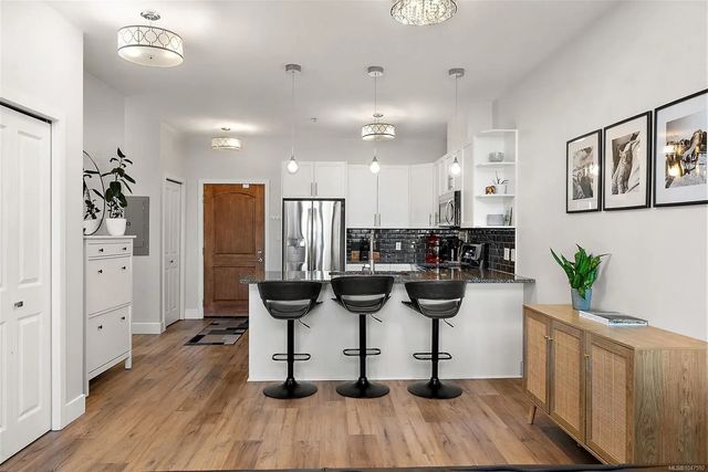 5 of 30 - 866 Brock Ave 407, Langford, BC