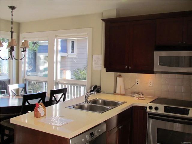 3 of 22 - 2315 Mackinnon Rd 16c, Pender Island, BC