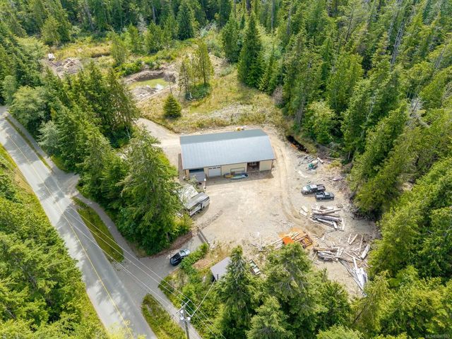 2 of 29 - 721 Bamfield Rd, Bamfield, BC