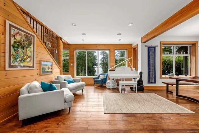 3 of 99 - 652 Fox Rd, Quadra Island, BC
