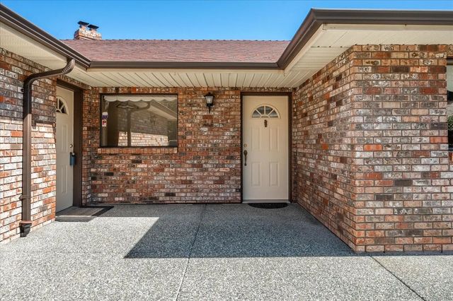 5 of 72 - 3596 Oakridge Dr, Nanaimo, BC