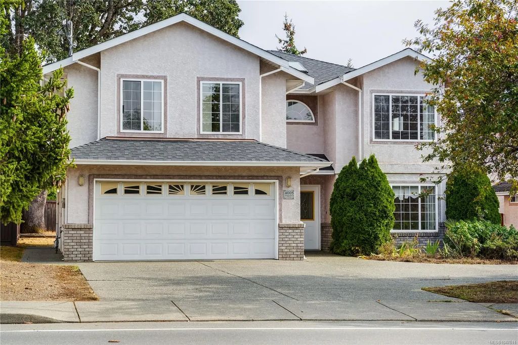 4005 Gordon Head Rd, Saanich