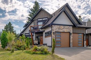 492 Cottage Dr, Qualicum Beach