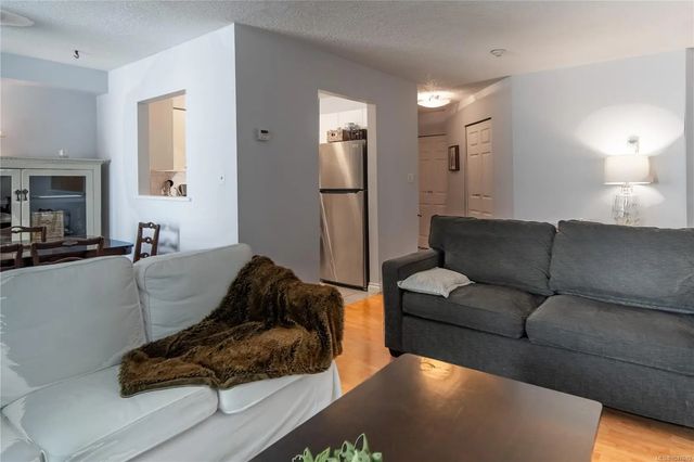 3 of 19 - 832 Fisgard St 304, Victoria, BC