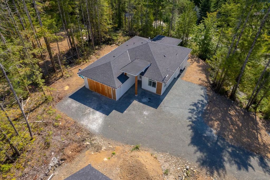 8423 Sander Dr, Port Alberni