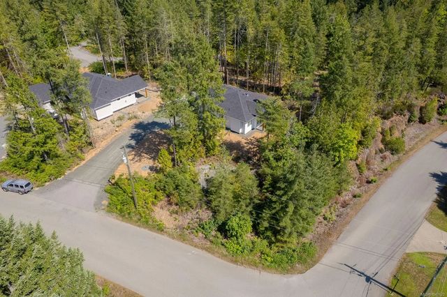 2 of 21 - 8423 Sander Dr, Port Alberni, BC