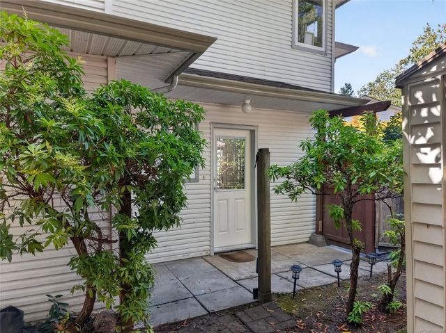 3 of 40 - 1180 Braidwood Rd 18, Courtenay, BC