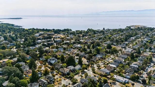5 of 36 - 307 Moss St 2, Victoria, BC