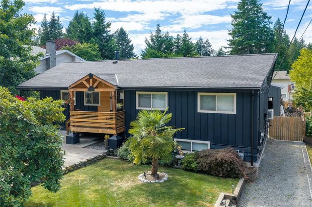 2 of 38 - 5567 Ventura Dr, Nanaimo, BC