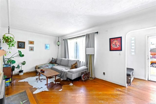 3 of 21 - 425 White St, Ladysmith, BC