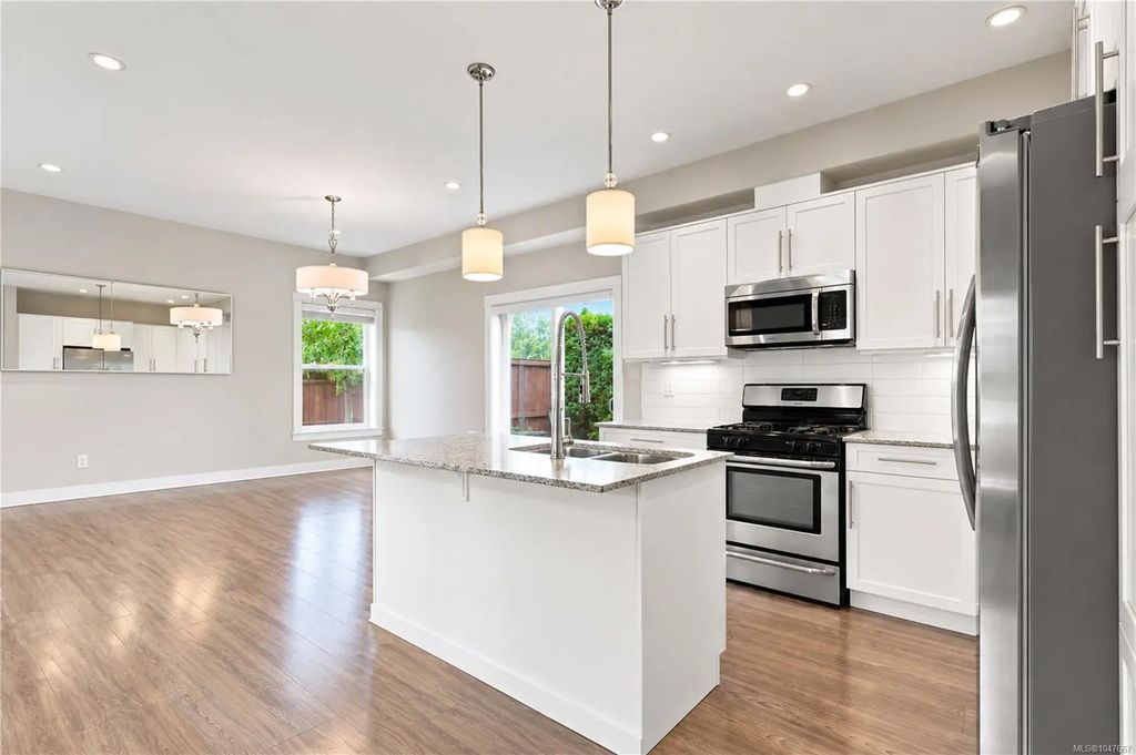 1515 Keating Cross Rd 18, Central Saanich