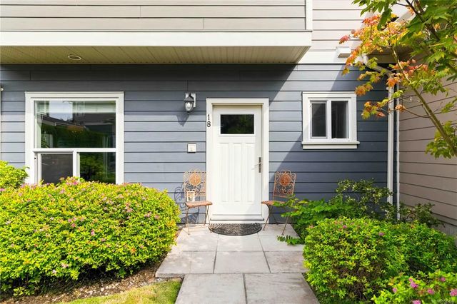 5 of 52 - 1515 Keating Cross Rd 18, Central Saanich, BC