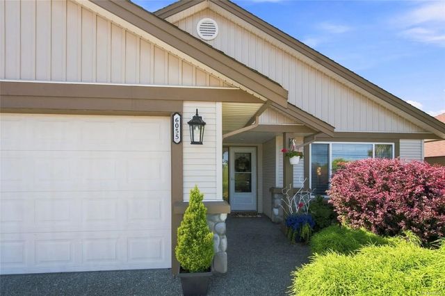 2 of 32 - 6055 Brickyard Rd, Nanaimo, BC