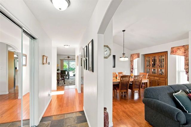 3 of 32 - 6055 Brickyard Rd, Nanaimo, BC