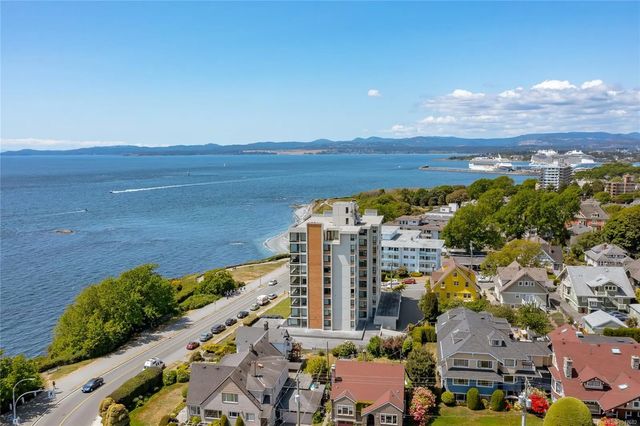 2 of 55 - 670 Dallas Rd 702, Victoria, BC