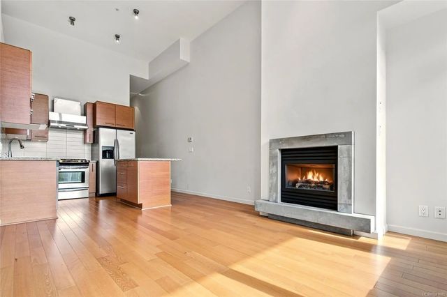 5 of 40 - 38 Front St 107, Nanaimo, BC