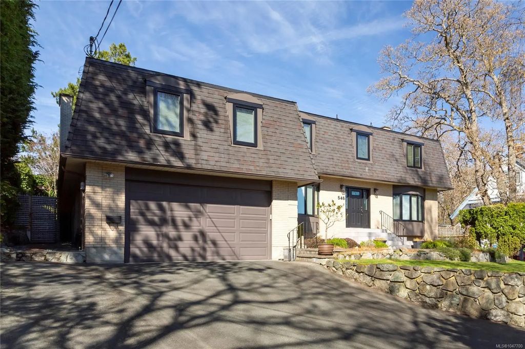 546 St. Charles St, Victoria