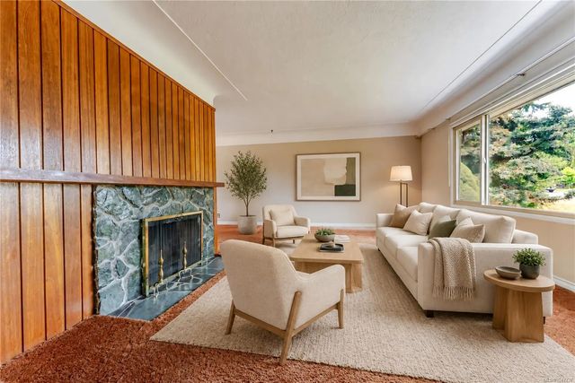 5 of 53 - 3278 Henderson Rd, Oak Bay, BC