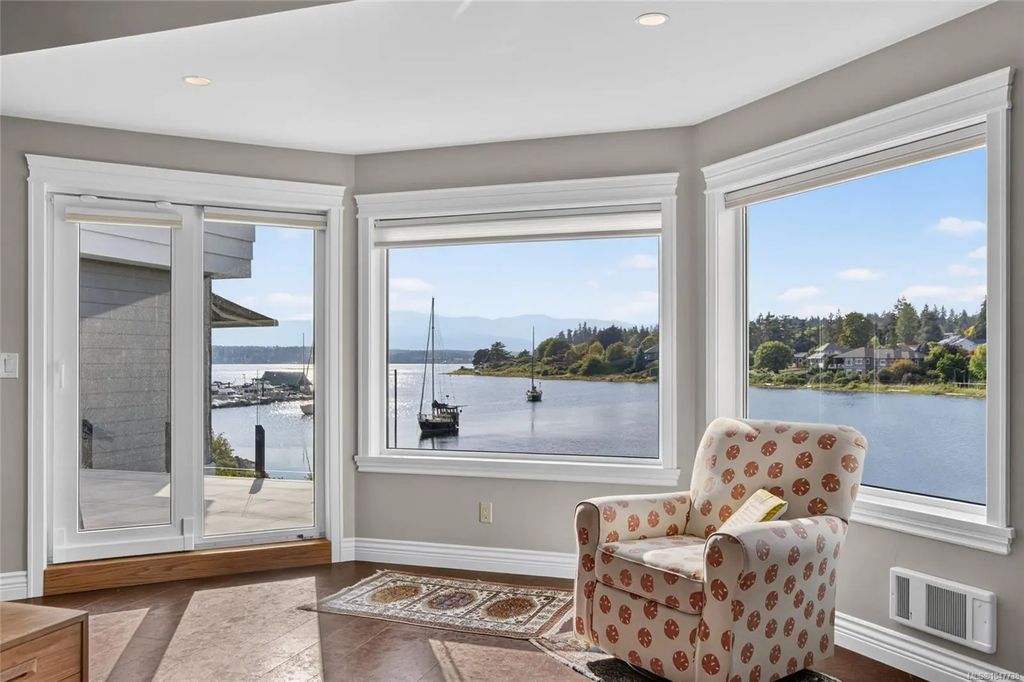 1807 Beaufort Ave 118, Comox