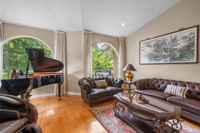 5 of 91 - 948 Boulderwood Rise, Saanich, BC
