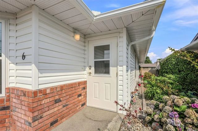 2 of 23 - 441 Harnish Ave 6, Parksville, BC