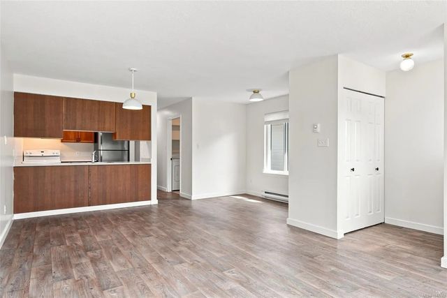 4 of 23 - 441 Harnish Ave 6, Parksville, BC