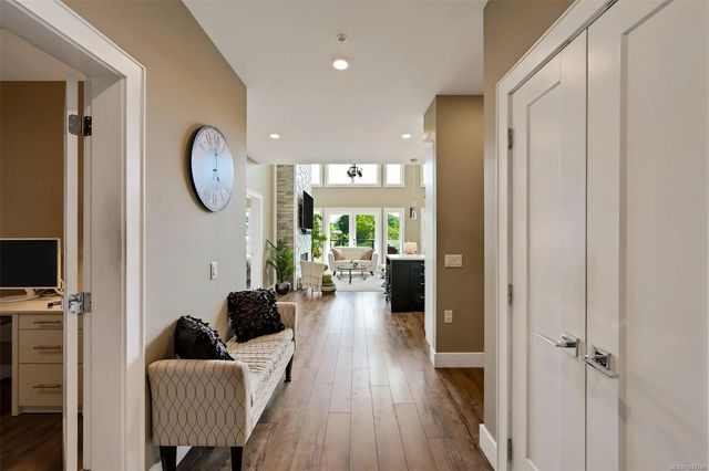 3 of 93 - 747 Travino Lane 601, Saanich, BC