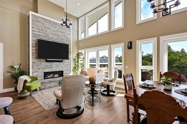 5 of 93 - 747 Travino Lane 601, Saanich, BC