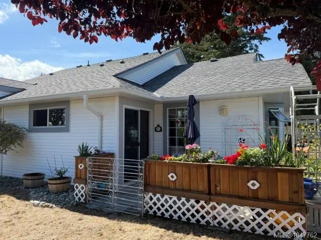 2 of 11 - 305 Blower Rd 4, Parksville, BC