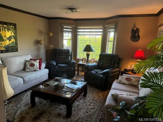 4 of 11 - 305 Blower Rd 4, Parksville, BC