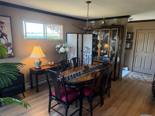 5 of 11 - 305 Blower Rd 4, Parksville, BC