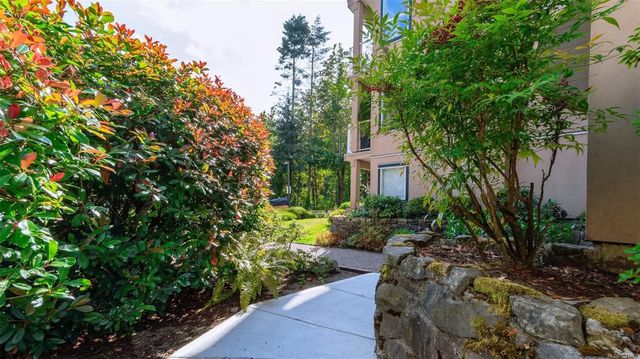 2 of 42 - 3000 Oak St 104b, Chemainus, BC