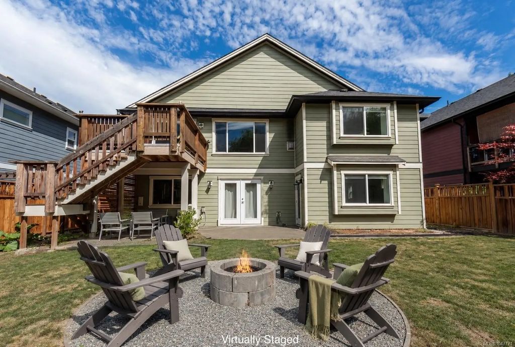 5923 Tower Pl, Duncan