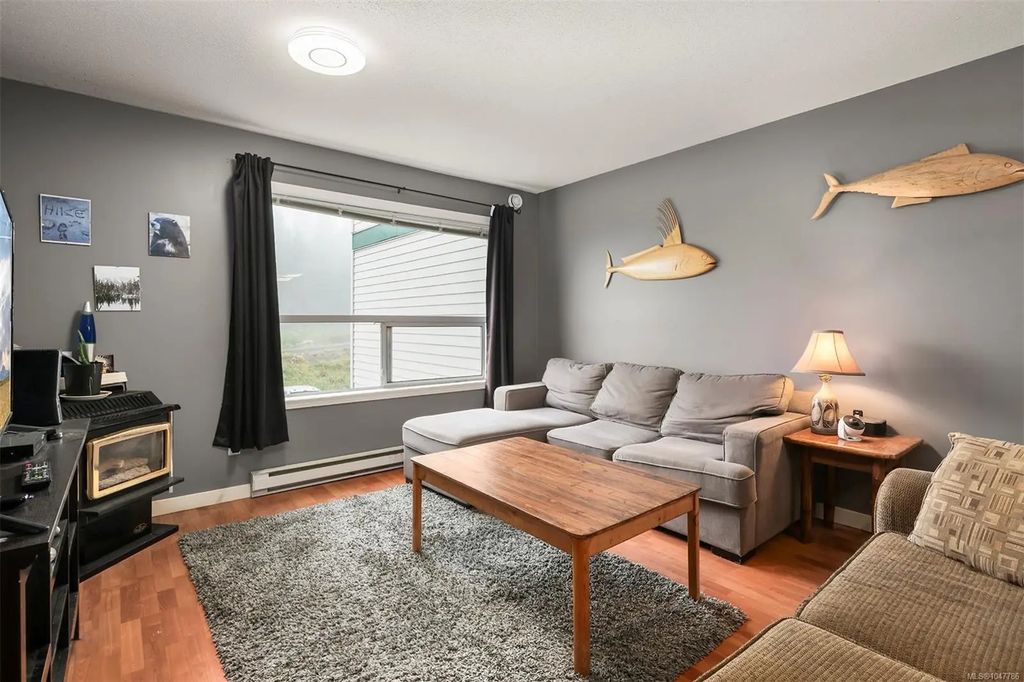 1105 Henry Rd 205, Courtenay