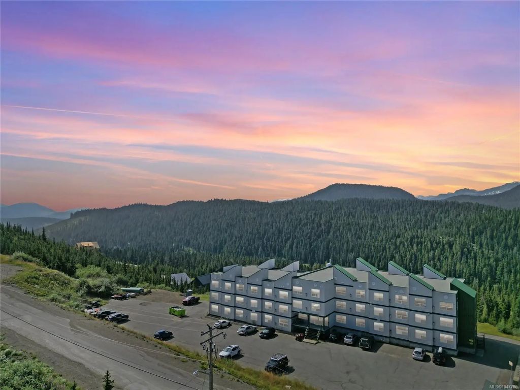 1105 Henry Rd 205, Courtenay