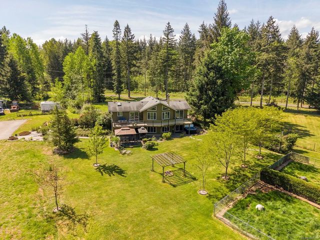 3 of 57 - 5427 Wildwood Rd, Courtenay, BC