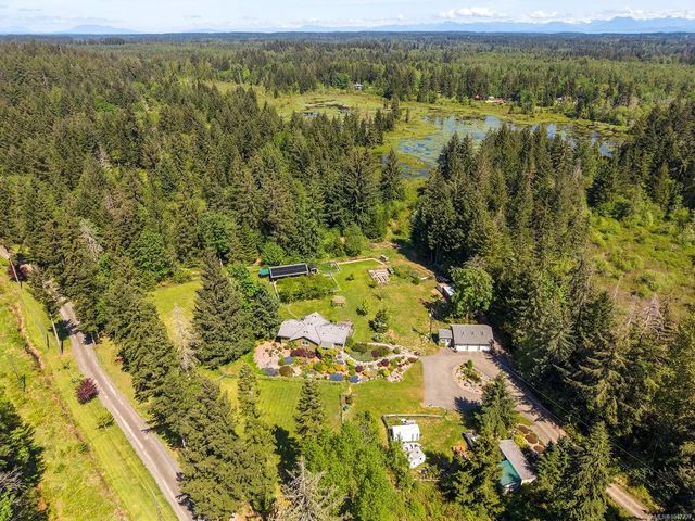 4 of 57 - 5427 Wildwood Rd, Courtenay, BC