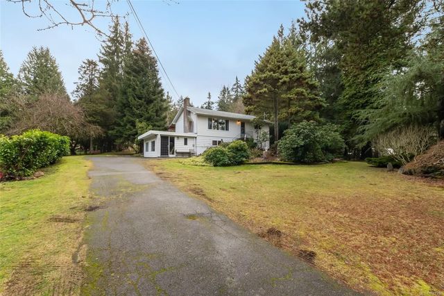 2 of 51 - 2371 Jingle Pot Rd, Nanaimo, BC
