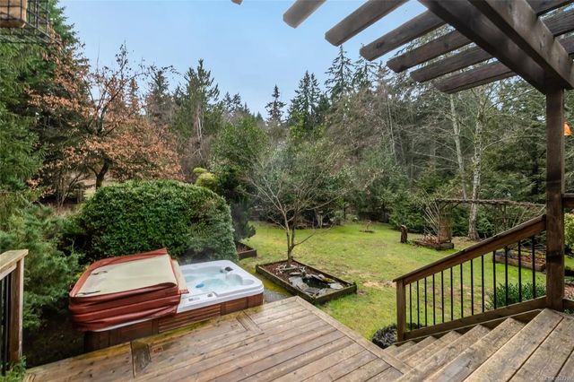 5 of 51 - 2371 Jingle Pot Rd, Nanaimo, BC