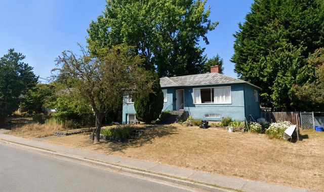 2 of 22 - 1618 Richardson St, Victoria, BC