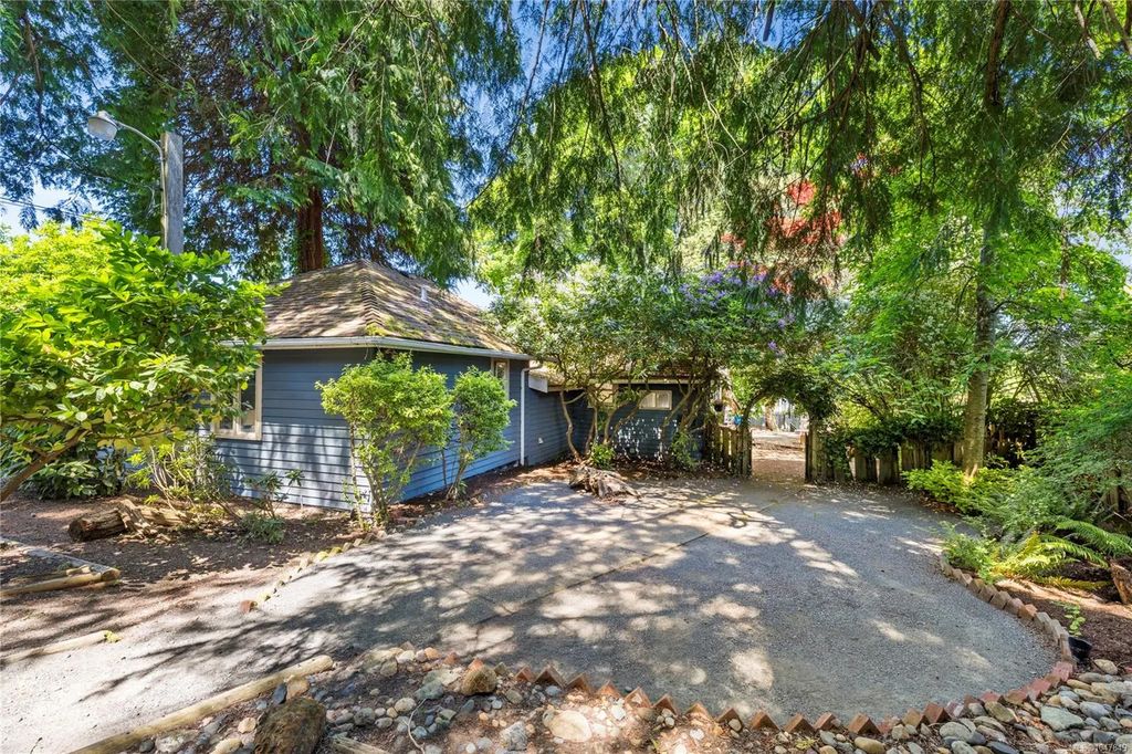 139 Hoylake Rd W, Qualicum Beach